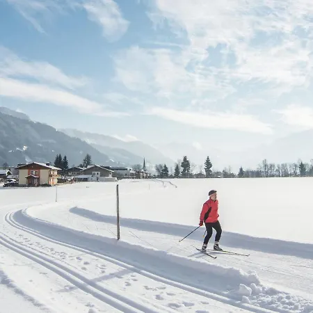 Spacious In Near Ski Area Villa Zell am See
